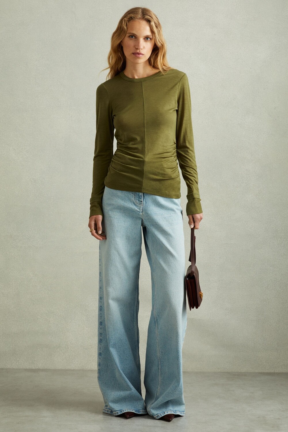 Топ Sierra с круглым вырезом и сборками по бокам Reiss, зеленый
Топ Sierra с круглым вырезом и сборками по бокам Reiss, зеленый