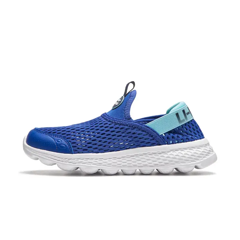 Низкие детские кроссовки для повседневной носки LINING YOUNG, синий
Низкие детские кроссовки для повседневной носки LINING YOUNG, синий