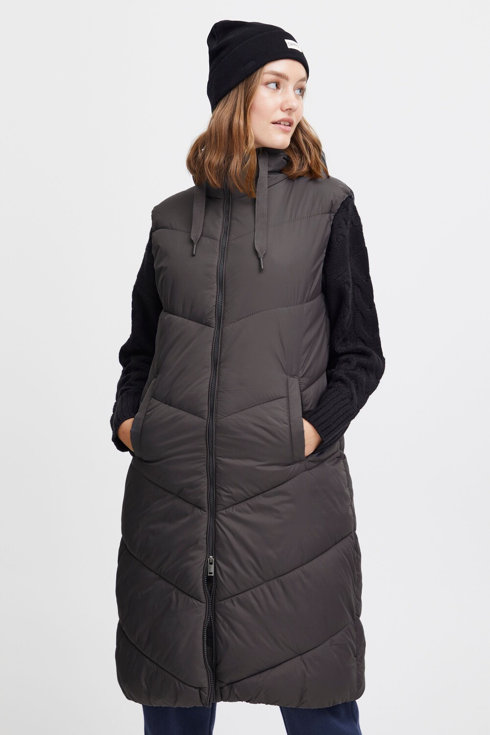 Утепленный жилет Oxmo Long OXBolyn, черный
Утепленный жилет Oxmo Long OXBolyn, черный