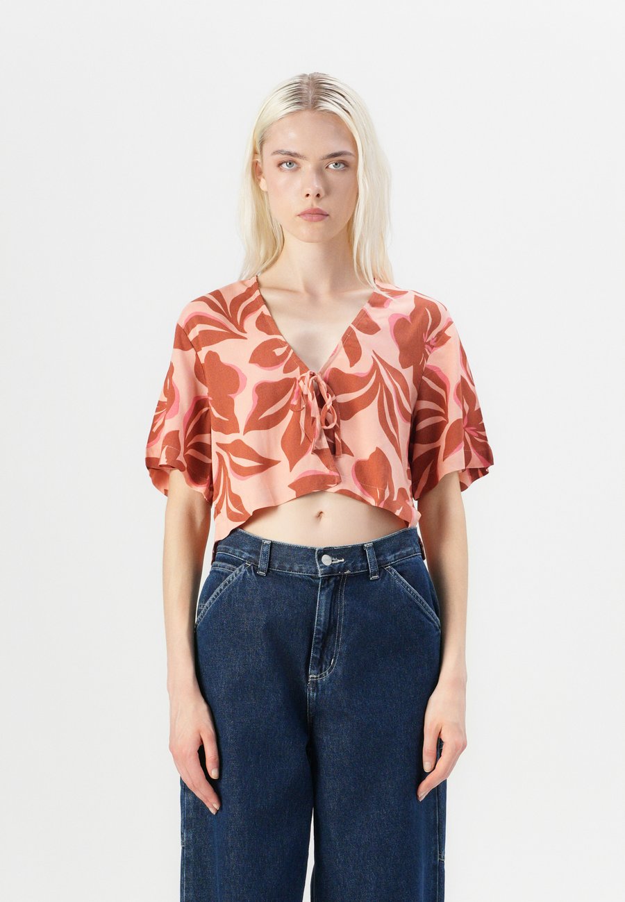 Блуза Billabong SUNFLOWER, Apricot
Блуза Billabong SUNFLOWER, Apricot