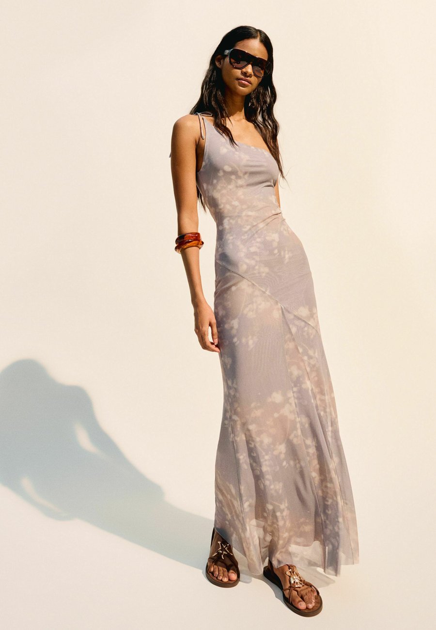 Платье Bershka Maxi dress, Grey
Платье Bershka Maxi dress, Grey