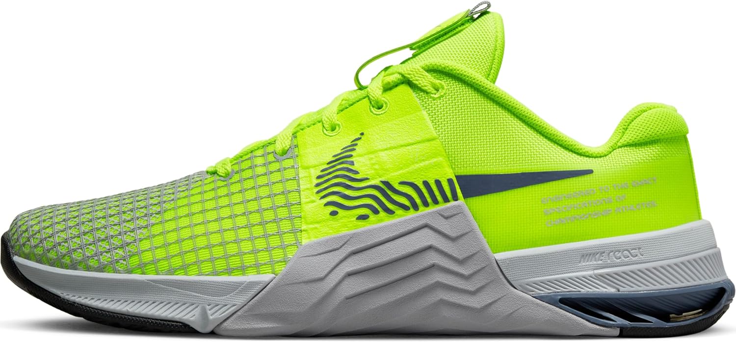 Мужские кроссовки Nike Metcon 8, Volt Diffused Blue Wolf Grey Photon Dust
Мужские кроссовки Nike Metcon 8, Volt Diffused Blue Wolf Grey Photon Dust