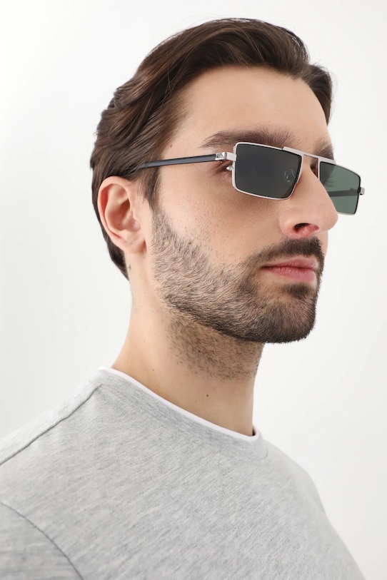 Солнцезащитные очки Medicine, черный
Солнцезащитные очки Medicine, черный