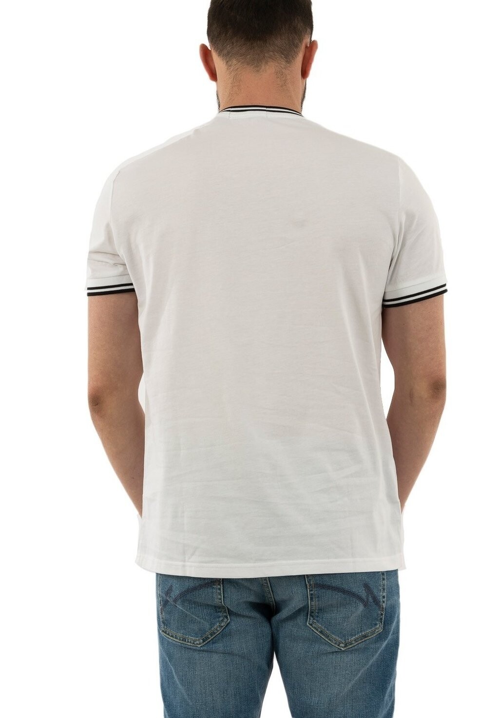 Футболка с принтом Fred Perry, белая
Футболка с принтом Fred Perry, белая