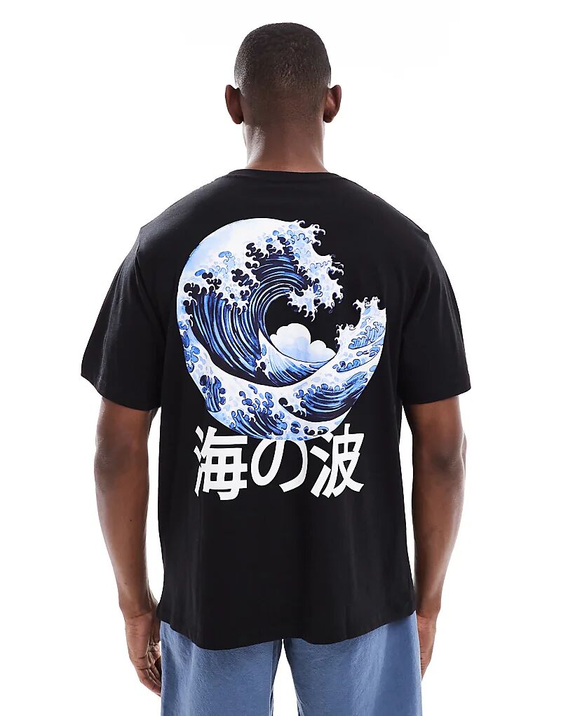 Футболка Jack & Jones с принтом на спине и волнами
Футболка Jack & Jones с принтом на спине и волнами