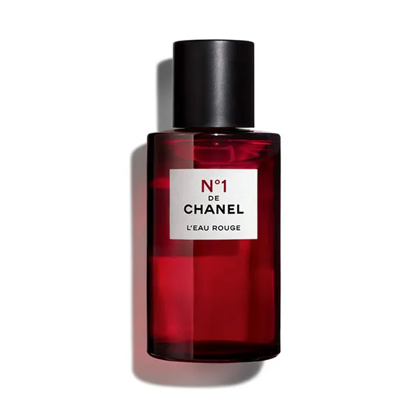 РЕВИТАЛИЗИРУЮЩАЯ АРОМАТИЧЕСКАЯ ВОДА N°1 DE CHANEL L'EAU ROUGE Chanel, 100 ml
РЕВИТАЛИЗИРУЮЩАЯ АРОМАТИЧЕСКАЯ ВОДА N°1 DE CHANEL L'EAU ROUGE Chanel, 100 ml