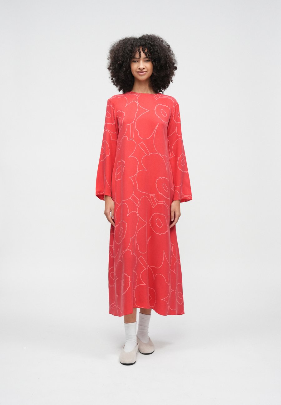 Платье Marimekko FLUIDI PIIRTO UNIKKO, Red
Платье Marimekko FLUIDI PIIRTO UNIKKO, Red