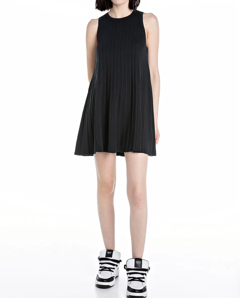 Короткое платье без рукавов с круглым вырезом Replay, черный
Короткое платье без рукавов с круглым вырезом Replay, черный