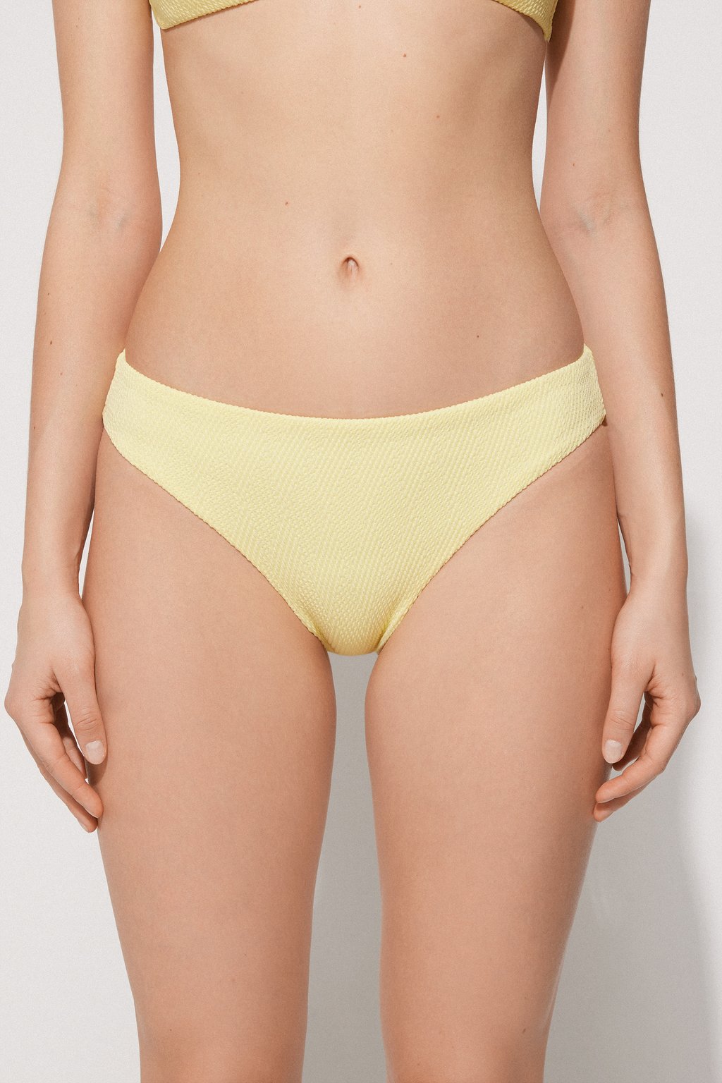 Плавки бикини DREAMY EFFECT Tezenis, желтый
Плавки бикини DREAMY EFFECT Tezenis, желтый