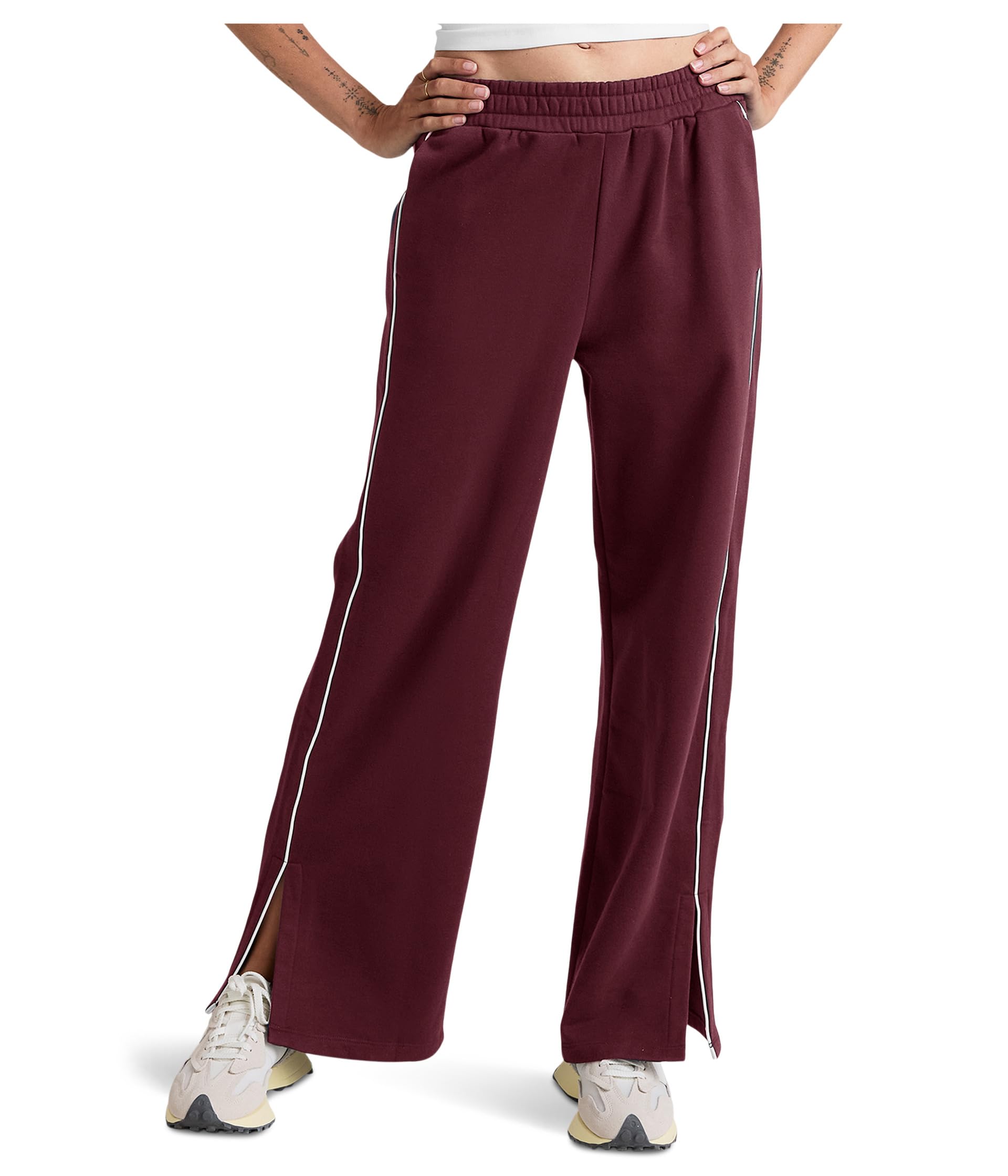 Брюки Beyond Yoga Luxefleece Piper Wide Leg Pants, цвет Dark Cherry
Брюки Beyond Yoga Luxefleece Piper Wide Leg Pants, цвет Dark Cherry