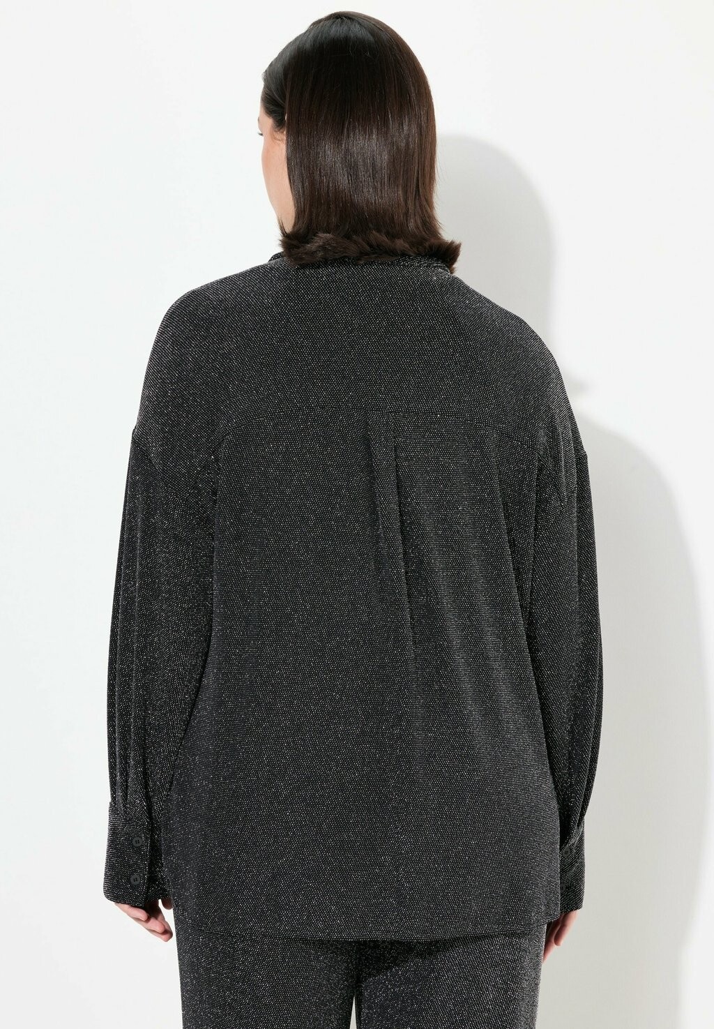 Блузка на пуговицах SPARKLING BUTTON DOWN Ulla Popken, черный
Блузка на пуговицах SPARKLING BUTTON DOWN Ulla Popken, черный