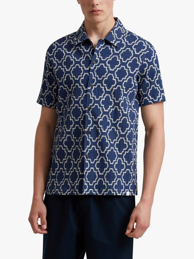 Футболка Astral Organic Cotton Regular Fit с эффектом плитки Farah
Футболка Astral Organic Cotton Regular Fit с эффектом плитки Farah