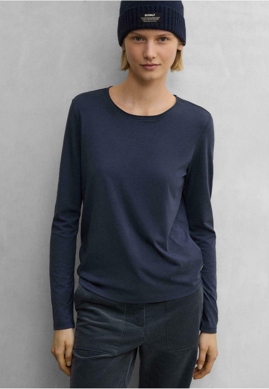 Топ Ecoalf CALE , Storm Blue/Blue
Топ Ecoalf CALE , Storm Blue/Blue