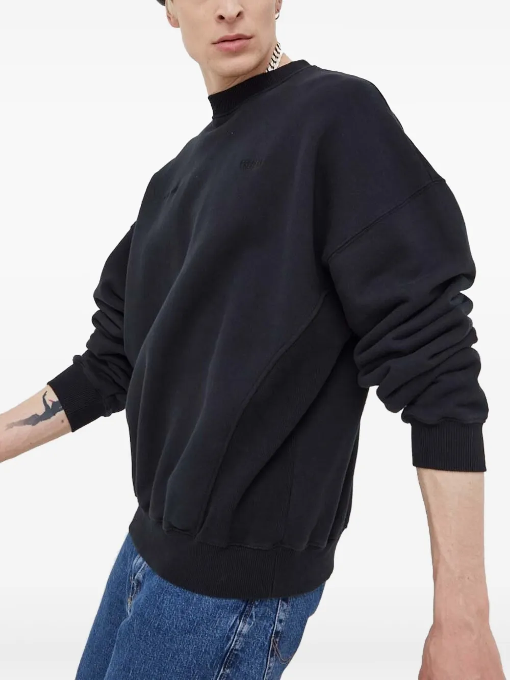 Толстовка с круглым вырезом и вышитым логотипом PREACH, черный
Толстовка с круглым вырезом и вышитым логотипом PREACH, черный