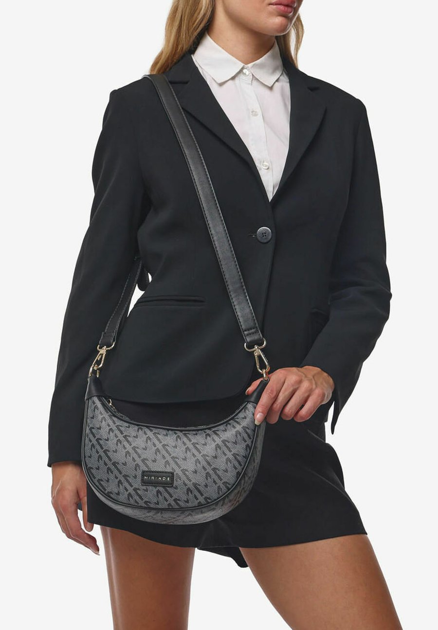 Сумка кросс-боди Miriade ELINE, Nero/Black
Сумка кросс-боди Miriade ELINE, Nero/Black