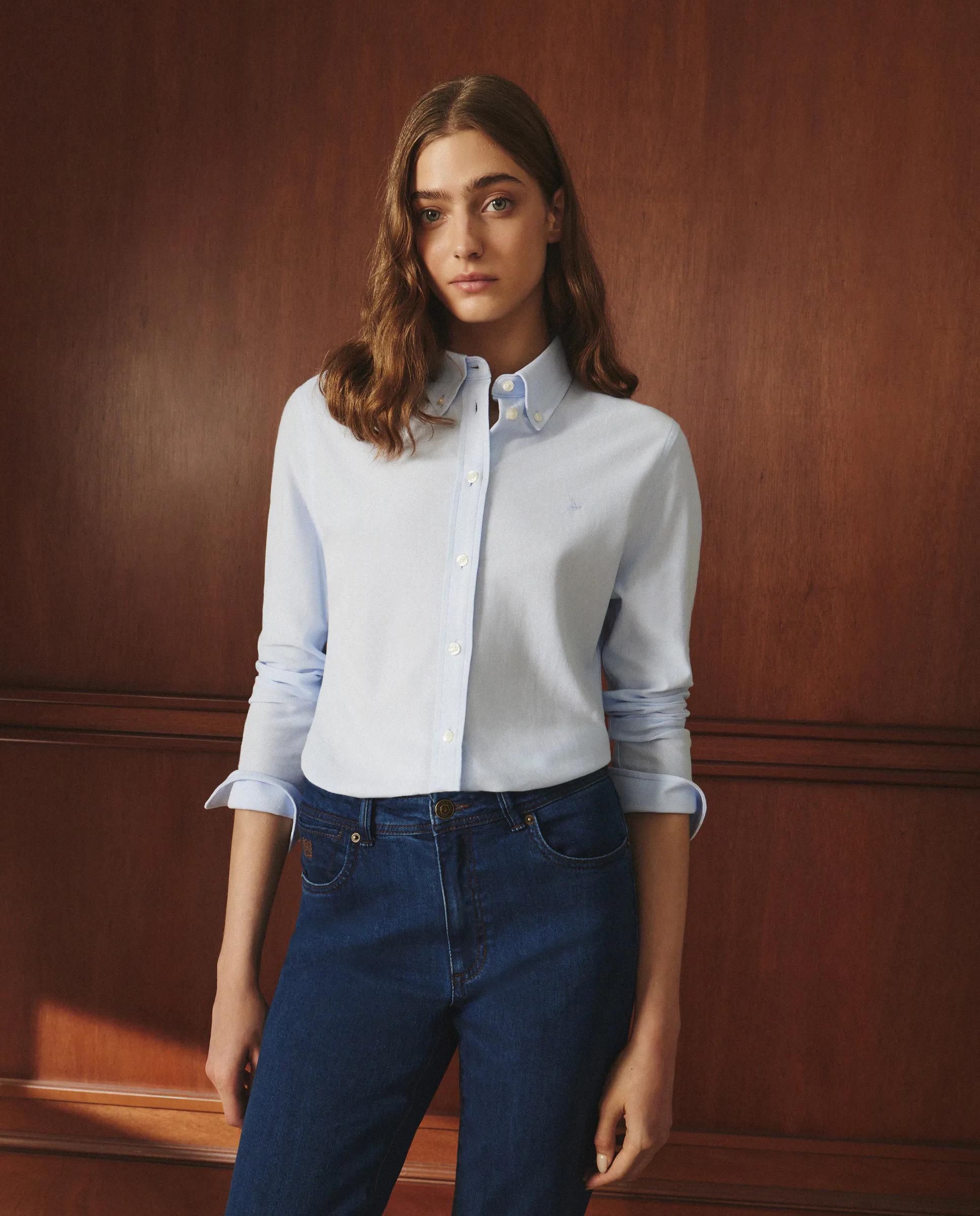 Женская однотонная рубашка с длинным рукавом Lloyd's, синий
Женская однотонная рубашка с длинным рукавом Lloyd's, синий