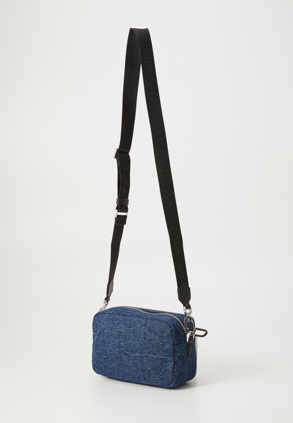 Сумка через плечо SOFT BAG - Across body bag Karl Lagerfeld Jeans, цвет Mid Blue/Denim Wash
Сумка через плечо SOFT BAG - Across body bag Karl Lagerfeld Jeans, цвет Mid Blue/Denim Wash
