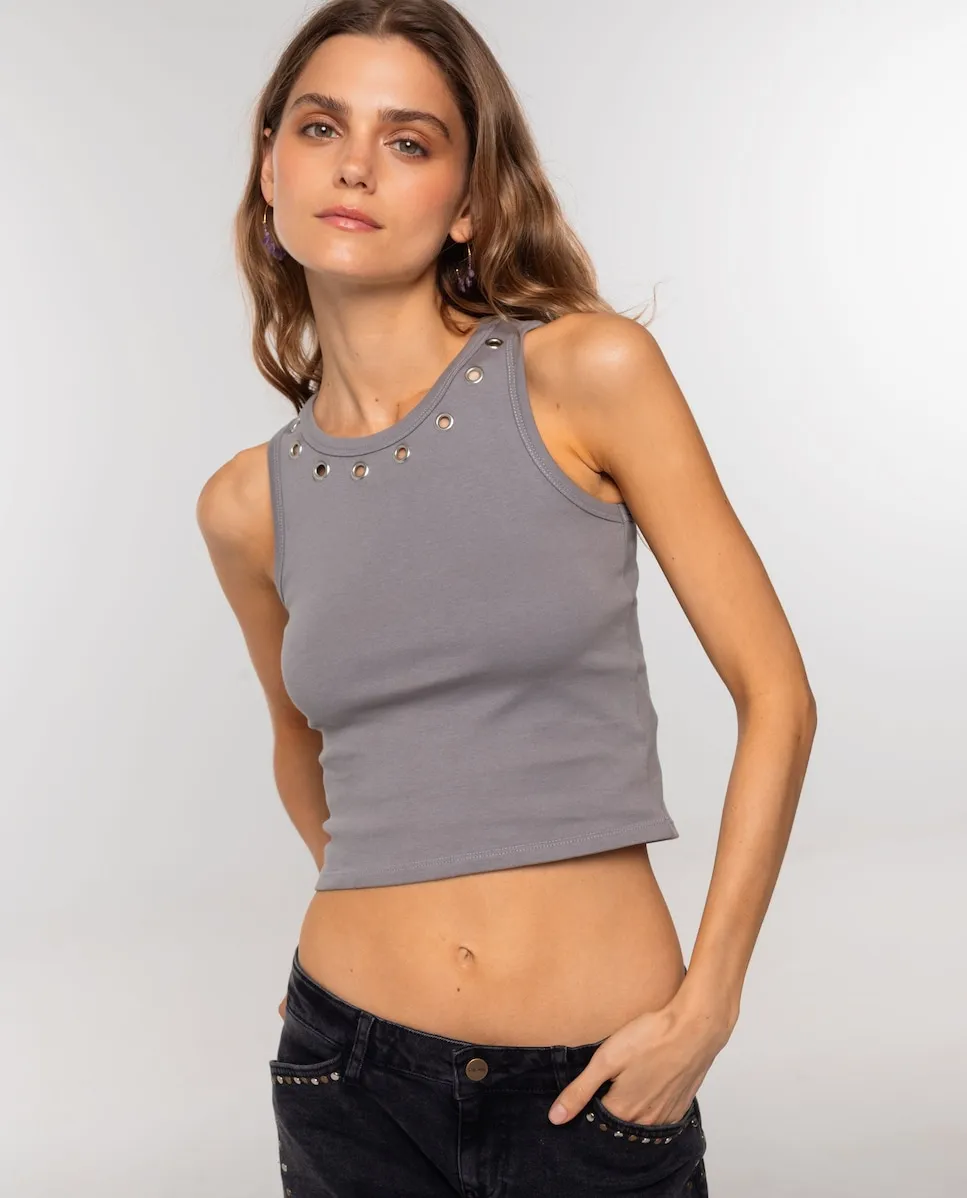 Женский топ с круглым вырезом и металлическими деталями The-Are, серый
Женский топ с круглым вырезом и металлическими деталями The-Are, серый