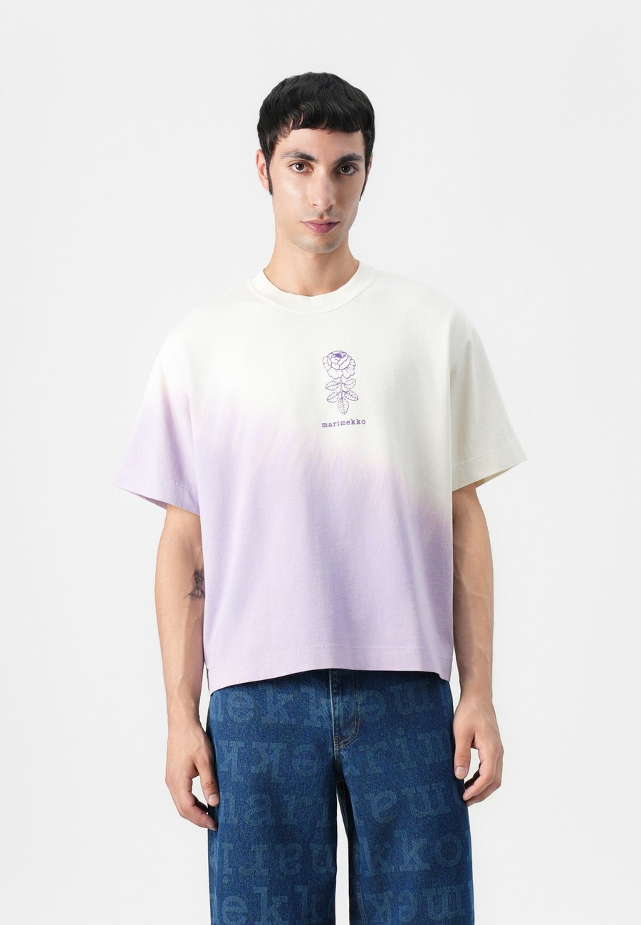 Футболка Marimekko VEISTO PLACEMENT UNISEX, Off White/Lilac/Multi-Coloured, Белый, Футболка Marimekko VEISTO PLACEMENT UNISEX, Off White/Lilac/Multi-Coloured
Футболка Marimekko VEISTO PLACEMENT UNISEX, Off White/Lilac/Multi-Coloured, Белый, Футболка Marimekko VEISTO PLACEMENT UNISEX, Off White/Lilac/Multi-Coloured