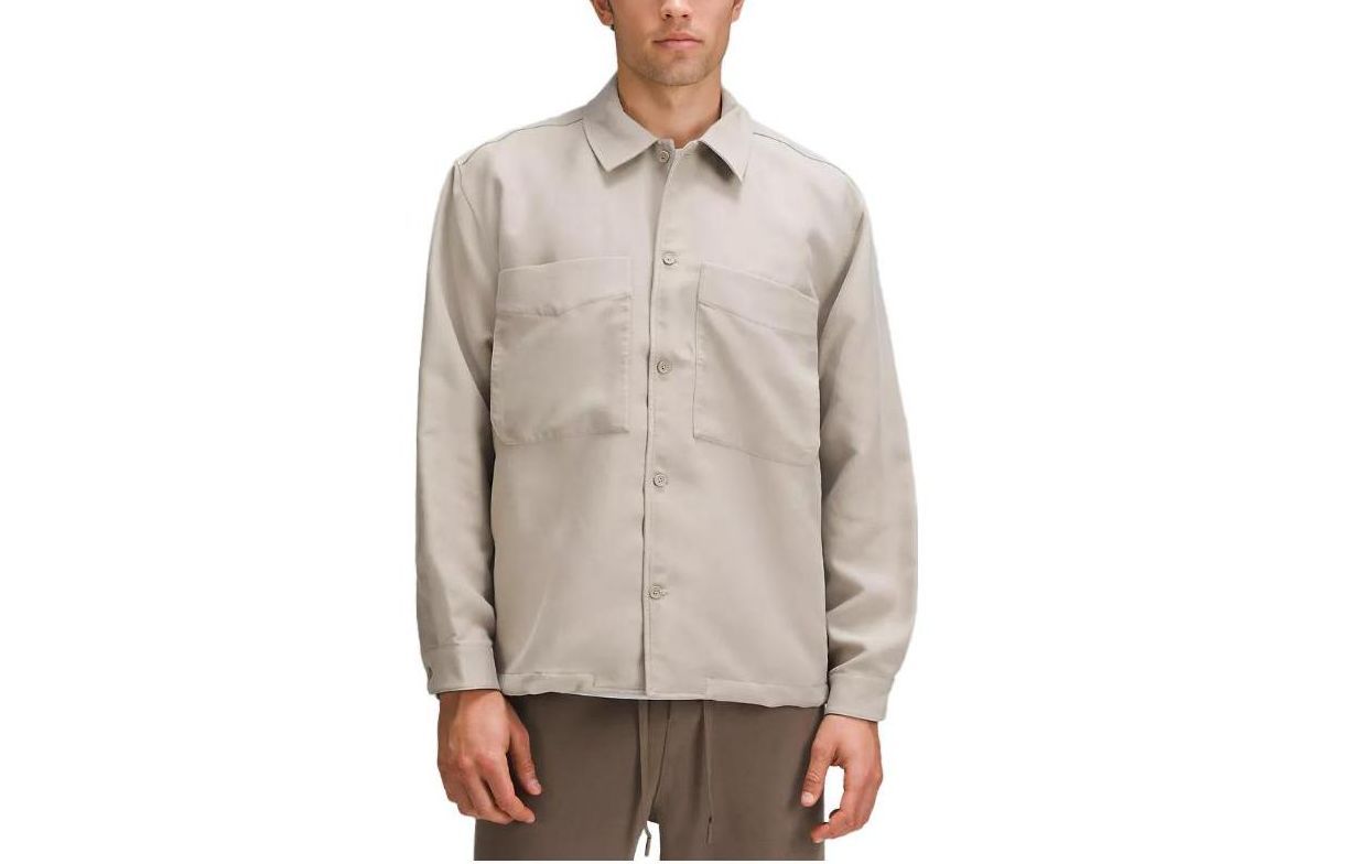 Рубашка с кэмп-воротником из замши мужская Lululemon, River Stone/Riverstone
Рубашка с кэмп-воротником из замши мужская Lululemon, River Stone/Riverstone