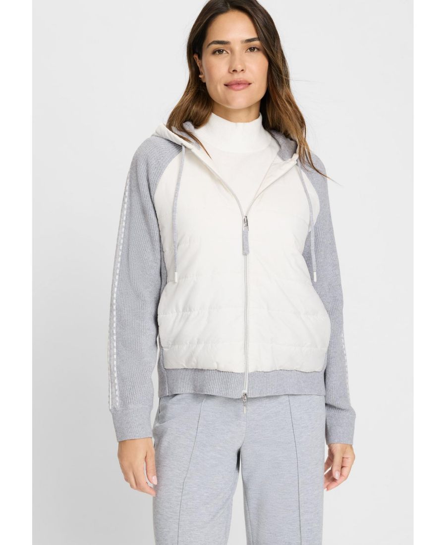 Женская куртка с капюшоном и застежкой-молнией спереди, выполненная из комбинированных материалов Olsen, Misty grey melange
Женская куртка с капюшоном и застежкой-молнией спереди, выполненная из комбинированных материалов Olsen, Misty grey melange