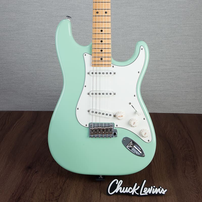 Электрогитара Suhr Classic S Electric Guitar, Maple Fingerboard - Surf Green
Электрогитара Suhr Classic S Electric Guitar, Maple Fingerboard - Surf Green