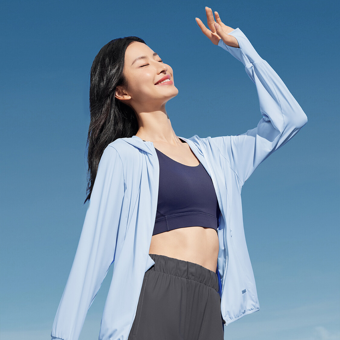 Ветровка женская синий/0356 Skechers
Ветровка женская синий/0356 Skechers