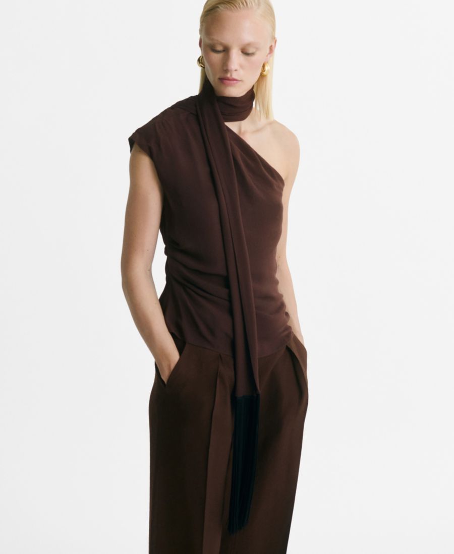 Женские брюки со складками MANGO, Chocolate
Женские брюки со складками MANGO, Chocolate