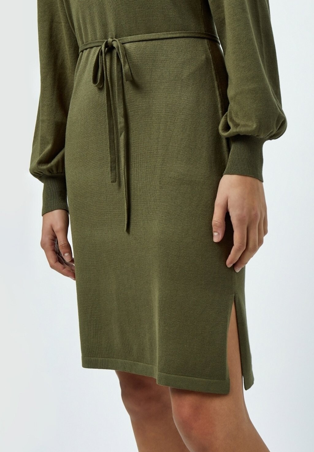 Платье-джемпер ASTRID Minus, зеленый
Платье-джемпер ASTRID Minus, зеленый