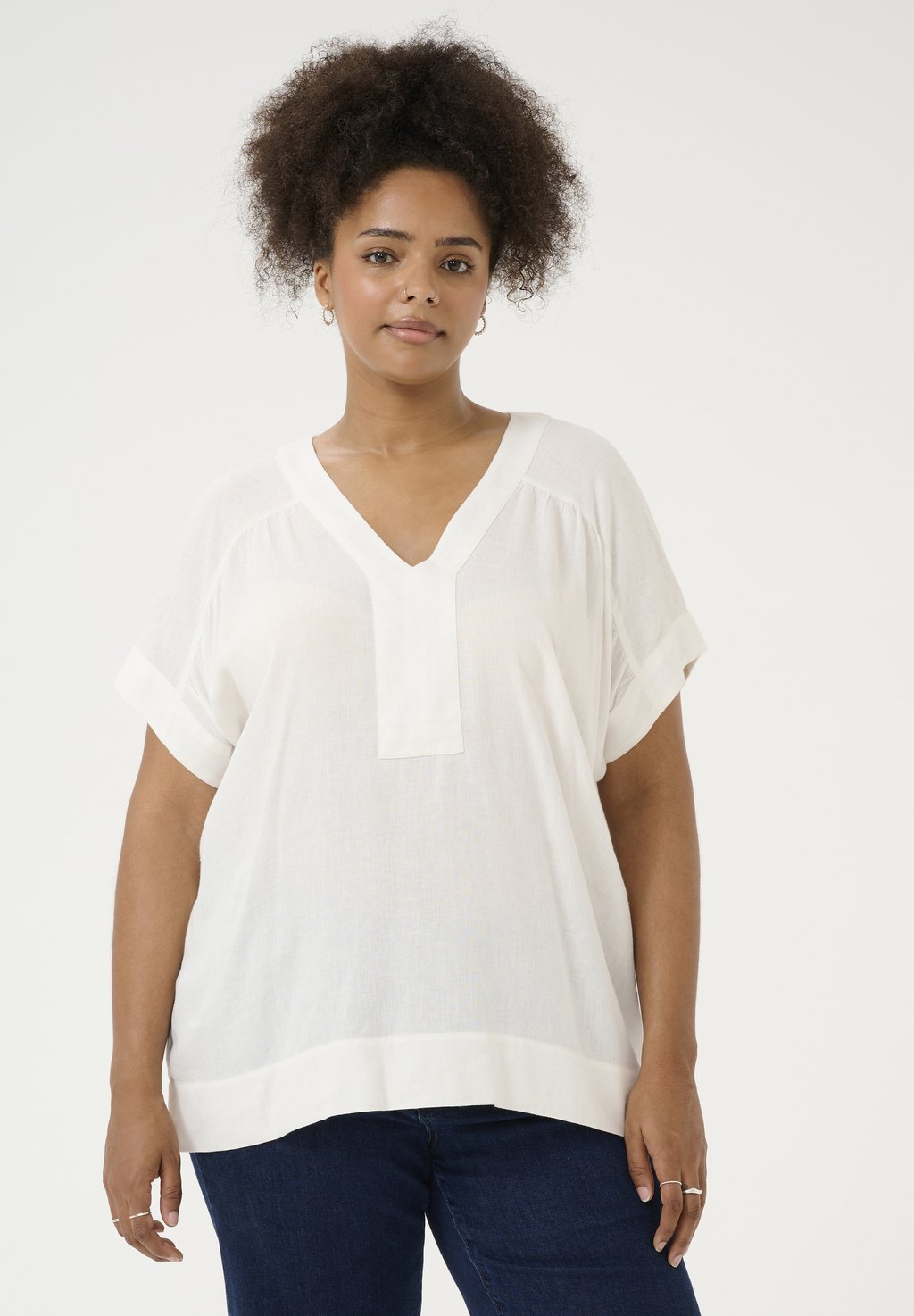 Блуза MILLE WING Kaffe Curve, молочный 
Блуза MILLE WING Kaffe Curve, молочный