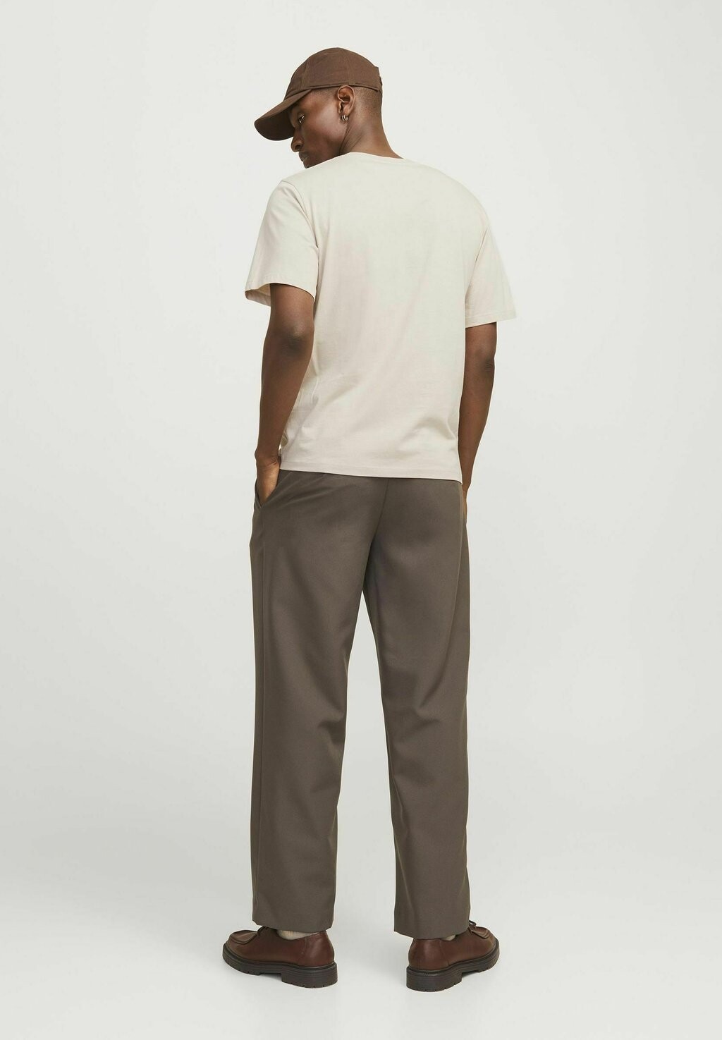 Футболка с принтом JJECORP LOGO O-NECK NOOS Jack & Jones, бежевый
Футболка с принтом JJECORP LOGO O-NECK NOOS Jack & Jones, бежевый