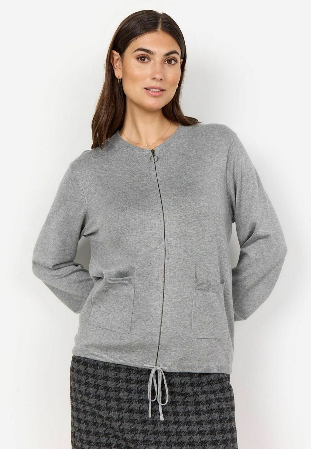 Кардиган SC-DOLLIE 769 Soyaconcept, серый
Кардиган SC-DOLLIE 769 Soyaconcept, серый