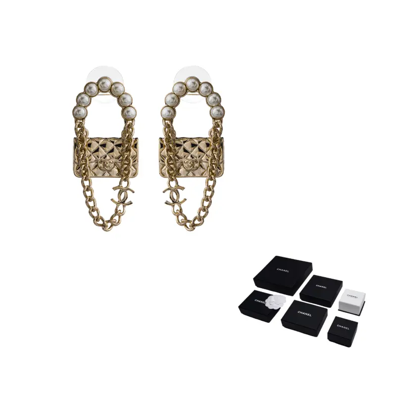 Серьги женские CHANEL
Серьги женские CHANEL