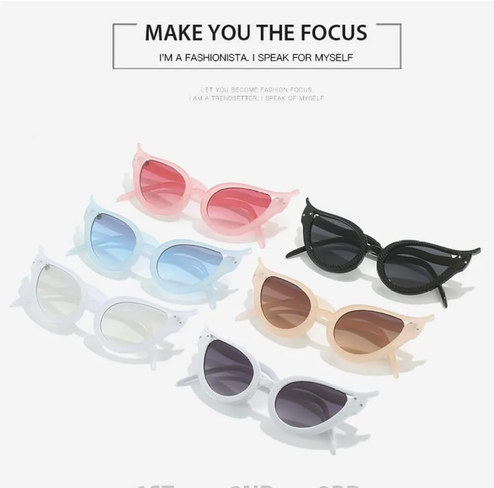 Солнцезащитные очки «Кошачий глаз» с рисунком под змеиную кожу для женщин и мужчин, модные и сексуальные, с защитой от УФ-излучения UV400 generic, Pink Pink
Солнцезащитные очки «Кошачий глаз» с рисунком под змеиную кожу для женщин и мужчин, модные и сексуальные, с защитой от УФ-излучения UV400 generic, Pink Pink