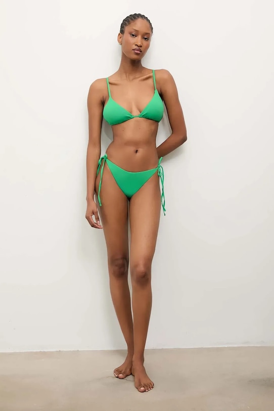 Двухкомпонентный купальник Answear.Lab, зеленый
Двухкомпонентный купальник Answear.Lab, зеленый