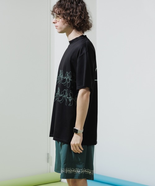 SALVAGE PUBLIC Kolepa Футболка, крой оверсайз, бренд Salvage Public, цвет черный
SALVAGE PUBLIC Kolepa Футболка, крой оверсайз, бренд Salvage Public, цвет черный