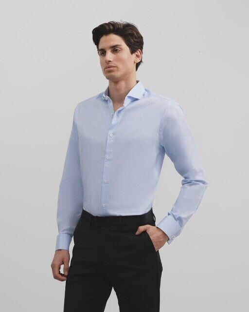 Узкая мужская рубашка светло-синего с узором «елочка» Silbon, светло-синий
Узкая мужская рубашка светло-синего с узором «елочка» Silbon, светло-синий