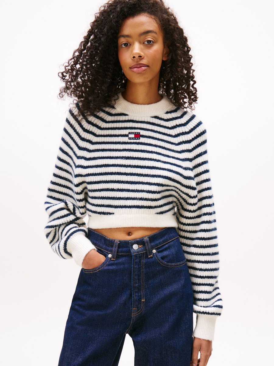 Джемпер Tommy Jeans CROP BADGE SWEATER, Ancient White /White
Джемпер Tommy Jeans CROP BADGE SWEATER, Ancient White /White