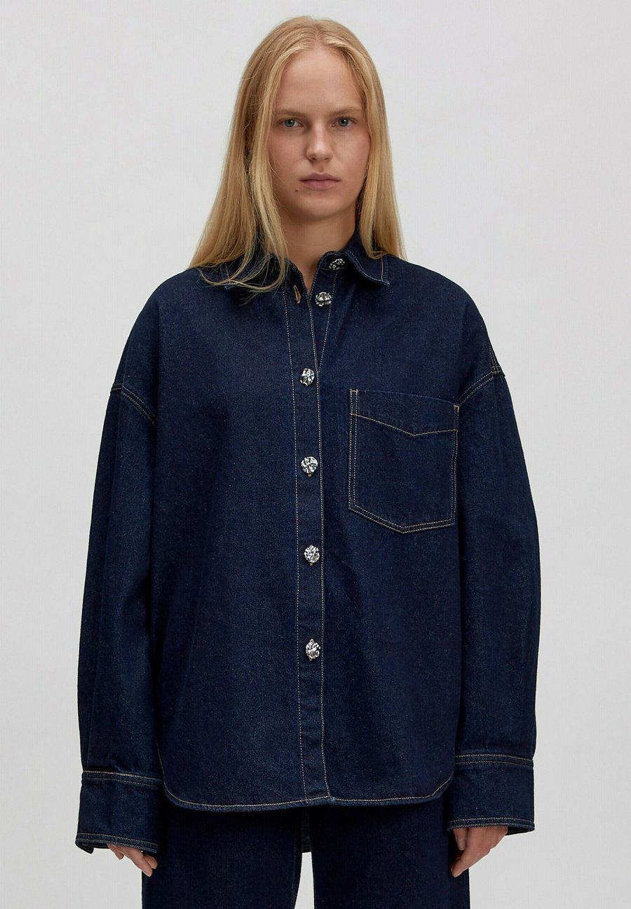 Блуза EDITED Button-down blouse, Blau/Blue
Блуза EDITED Button-down blouse, Blau/Blue