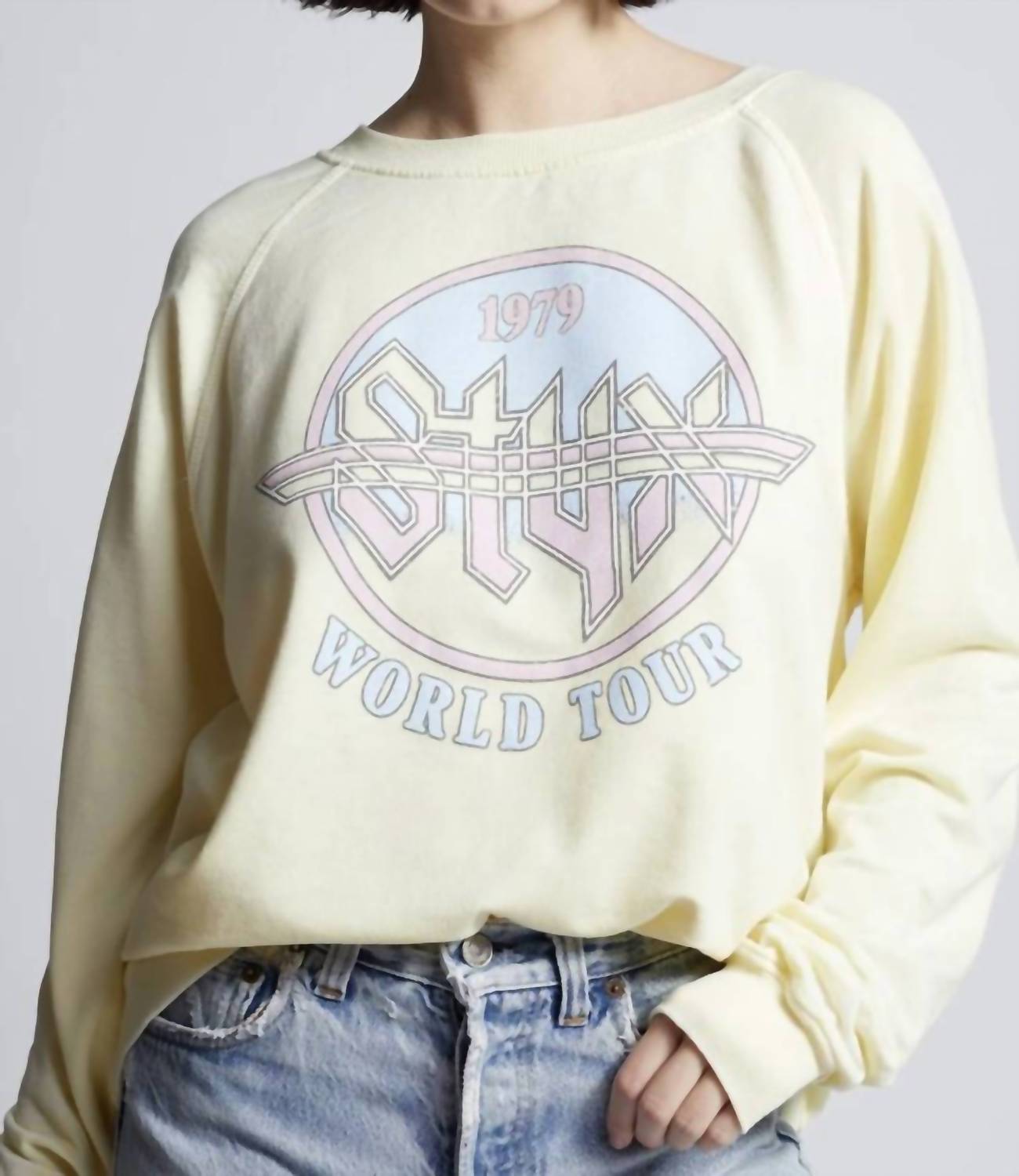 Женский свитшот Styx 1979 Tour в желтом цвете Recycled Karma
Женский свитшот Styx 1979 Tour в желтом цвете Recycled Karma