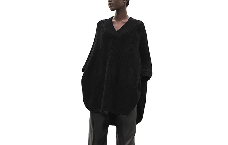 Плащ женский черный Hermes
Плащ женский черный Hermes