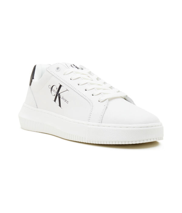 Кроссовки кожаные Calvin Klein Jeans Monologue с толстой подошвой, белый
Кроссовки кожаные Calvin Klein Jeans Monologue с толстой подошвой, белый