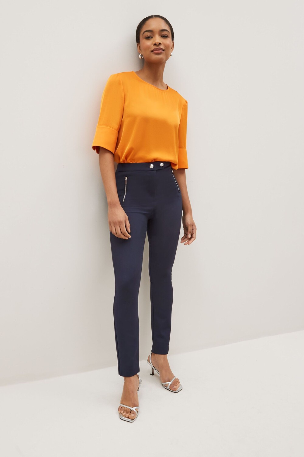 Узкие брюки с декоративными молниями и эластичной спинкой Next, синий
Узкие брюки с декоративными молниями и эластичной спинкой Next, синий