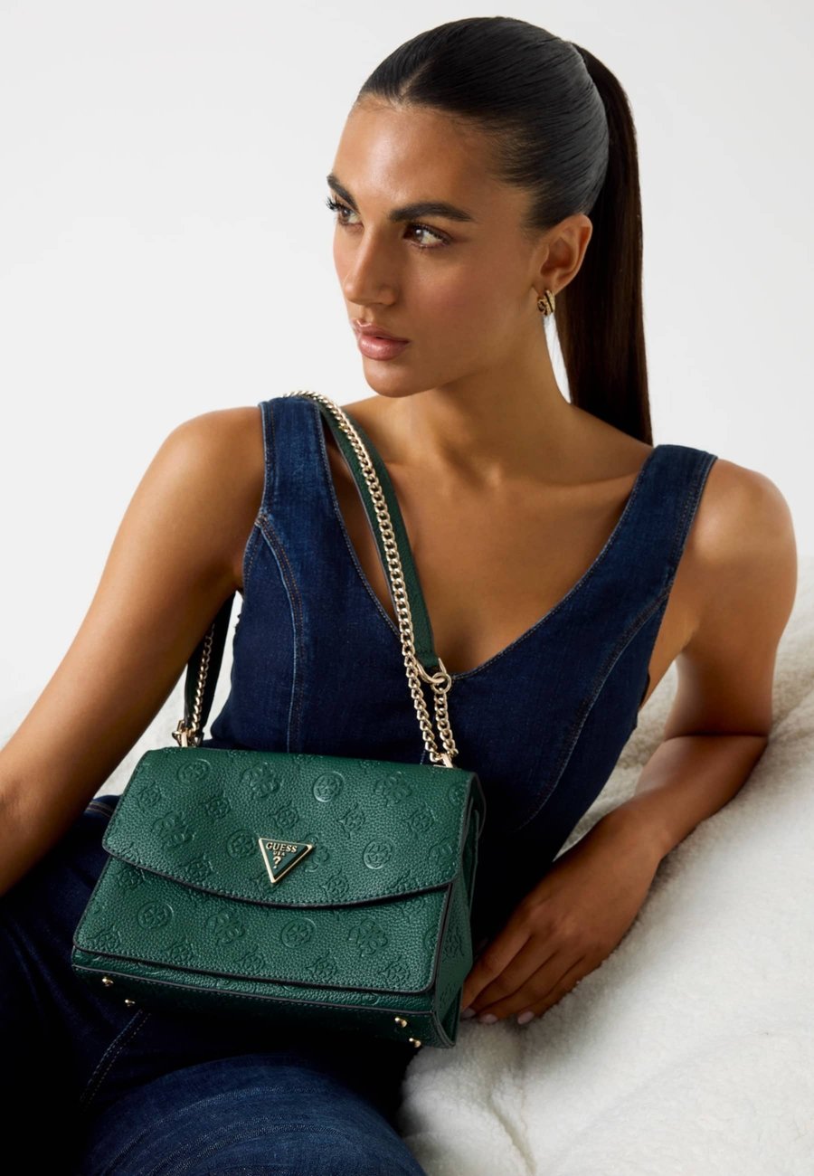 Сумка кросс-боди Guess Cross body bag, Dunkelgrün/Dark Green
Сумка кросс-боди Guess Cross body bag, Dunkelgrün/Dark Green
