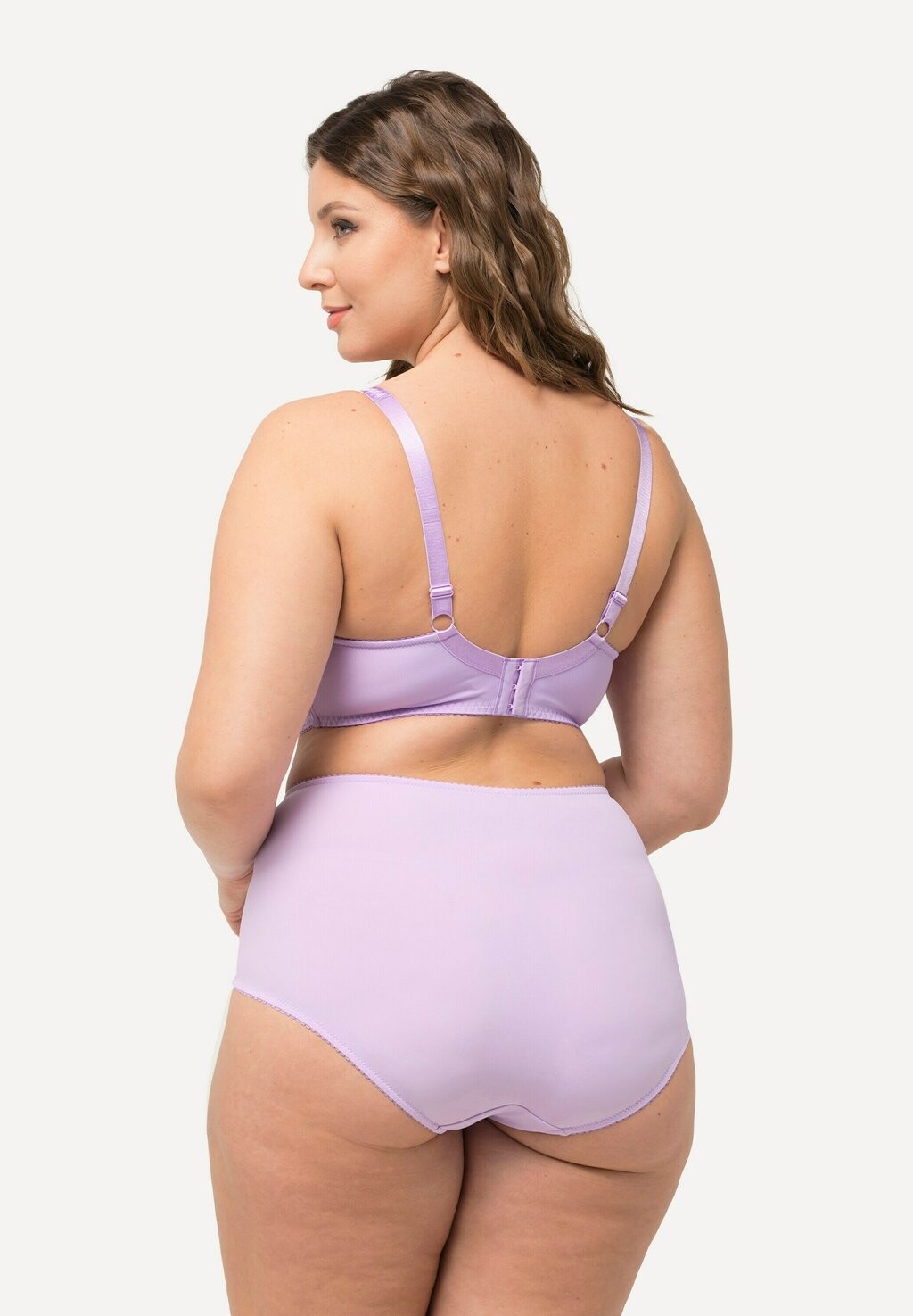 Бюстгальтер на косточках STRAPPY SCALLOPED Ulla Popken, фиолетовый
Бюстгальтер на косточках STRAPPY SCALLOPED Ulla Popken, фиолетовый