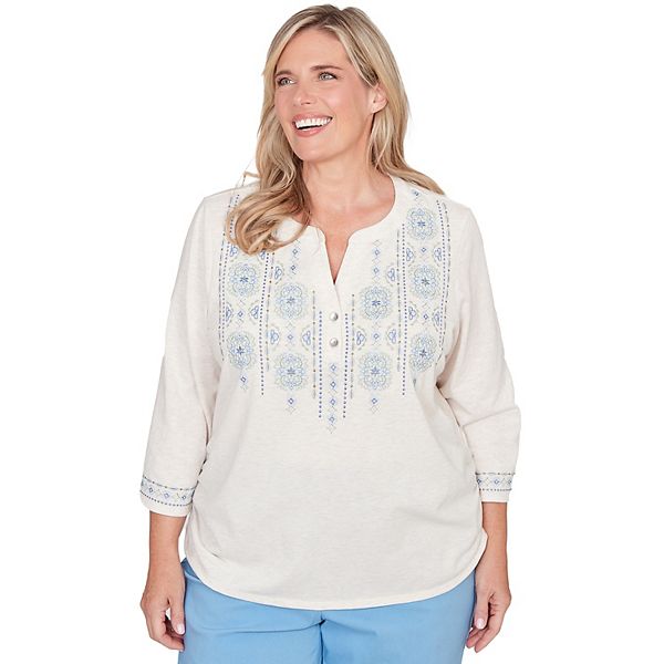 Топ Plus size с медальонной вышивкой и сборками Alfred Dunner
Топ Plus size с медальонной вышивкой и сборками Alfred Dunner