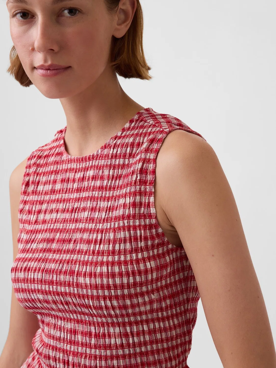 Топ с воланами Gap Red Smocked Gingham Crop Peplum, красный — фото 4