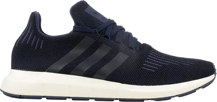 

Кроссовки Adidas Swift Run 'Core Navy', синий