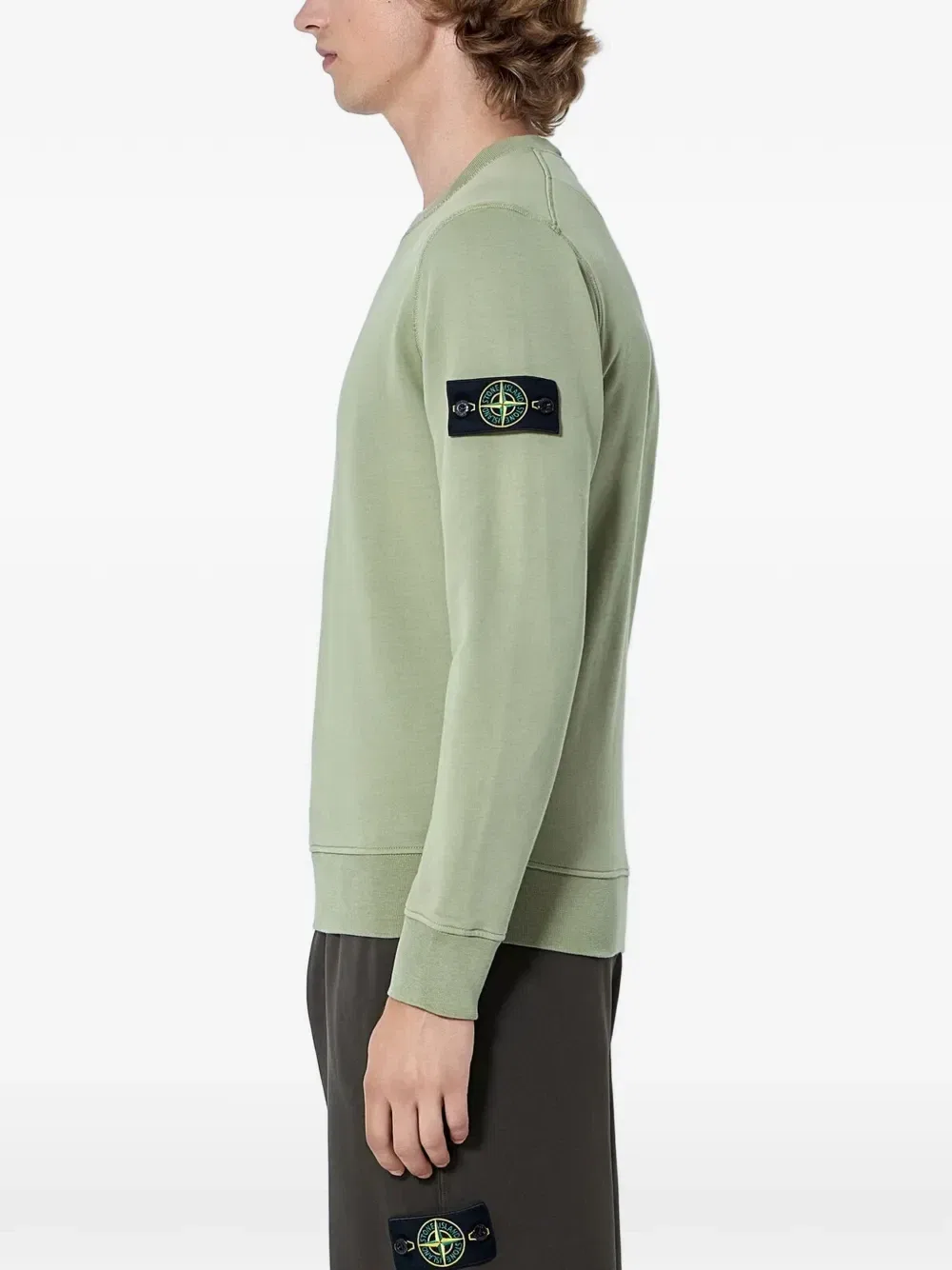 Свитер с манжетами в рубчик и нарукавным знаком Stone Island, зеленый — фото 2