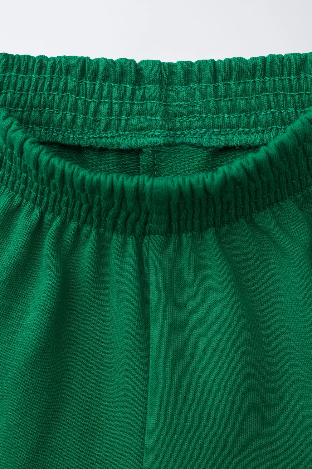 Комплект из спортивной футболки и шорт-бермуд с принтом в виде слогана ZARA, Green — фото 3